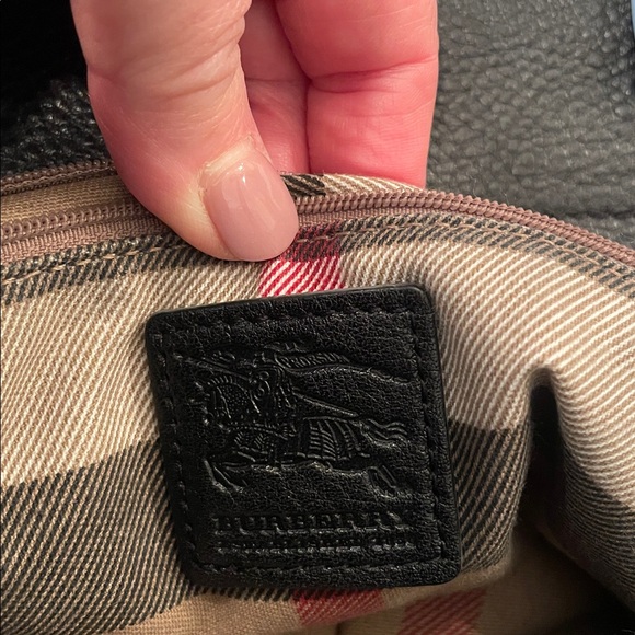 Burberry Black Tote with Embossed Equestrian Crest - Picture 5 of 7